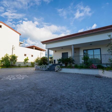 Villa Dei Cesari Bed & Breakfast Santa Maria La Carita Luaran gambar