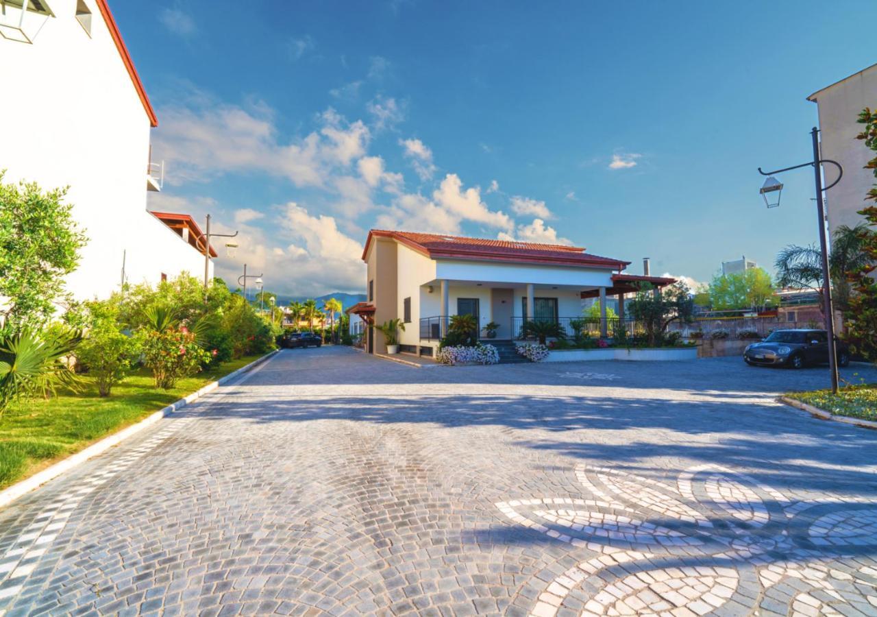Villa Dei Cesari Bed & Breakfast Santa Maria La Carita Luaran gambar
