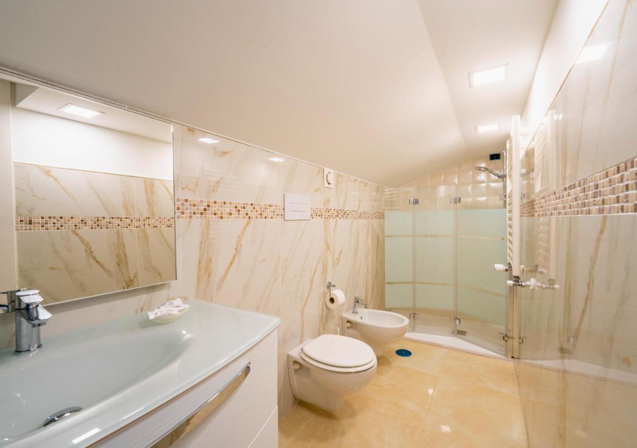 Villa Dei Cesari Bed & Breakfast Santa Maria La Carita Luaran gambar